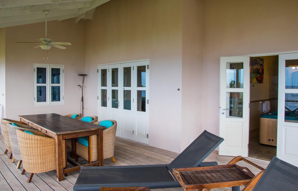 Апарт отель Caribbean Club Bonaire Экстерьер фото