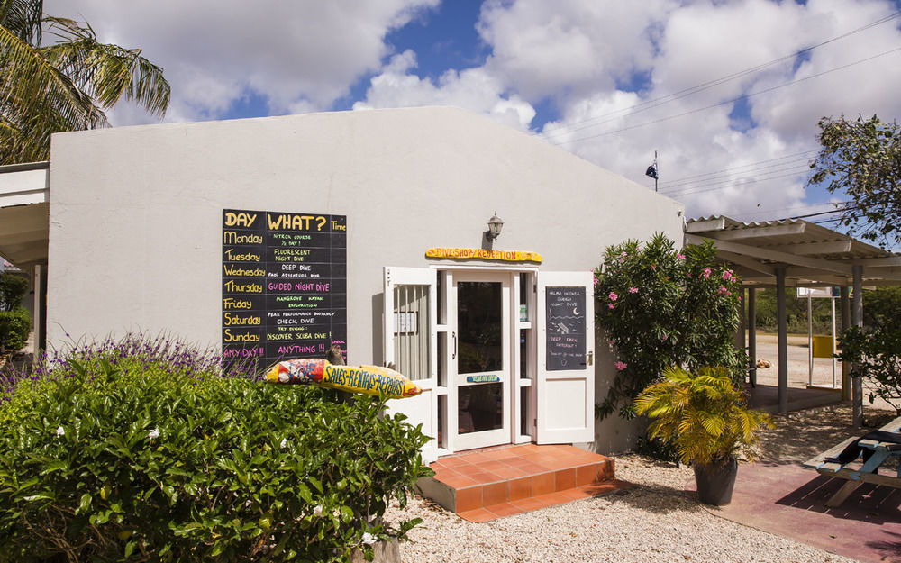 Апарт отель Caribbean Club Bonaire Экстерьер фото