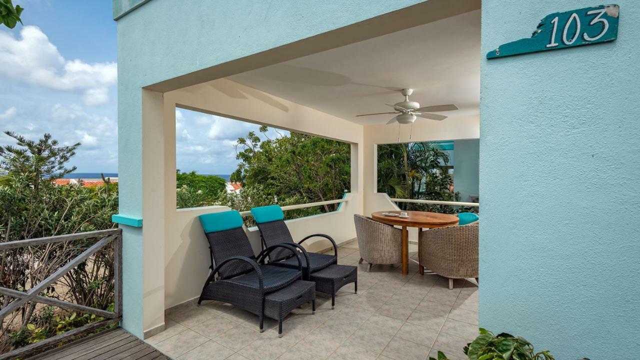 Апарт отель Caribbean Club Bonaire Экстерьер фото