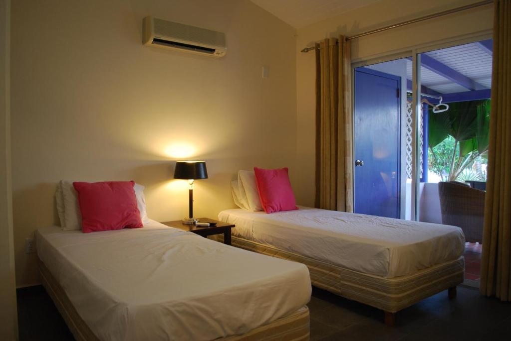 Апарт отель Caribbean Club Bonaire Номер фото